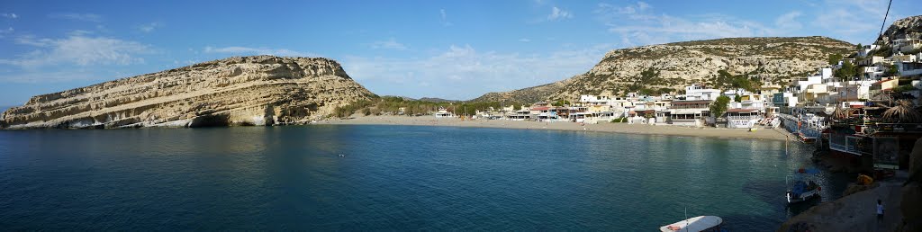 Matala Beach Kreta by eisenfred for peace