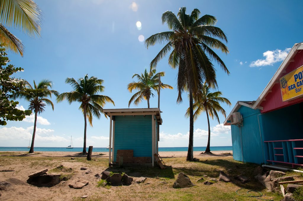 Unnamed Road, Saint Kitts and Nevis by Thoralf Schade