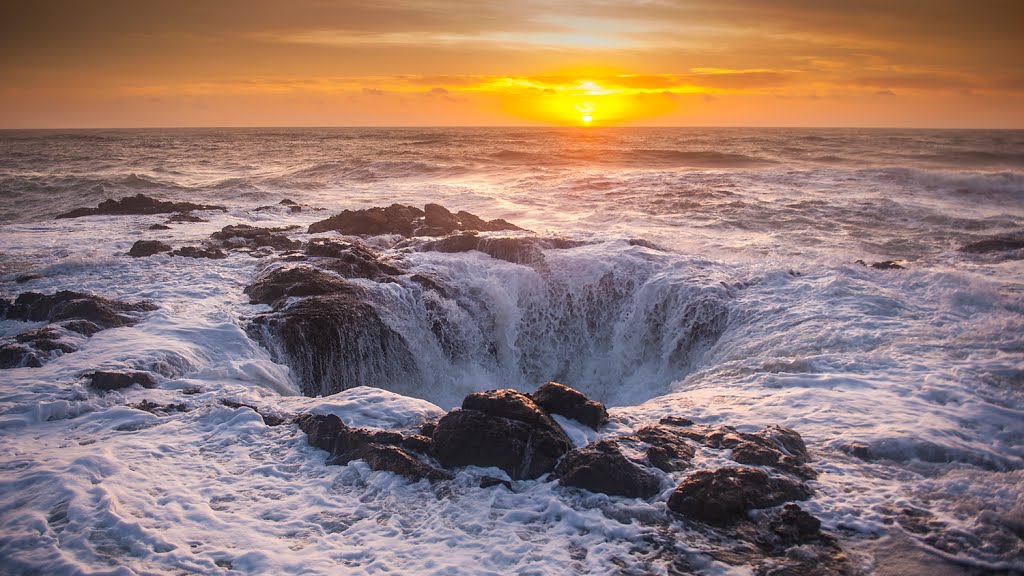 Thor’s Well by 黎昕