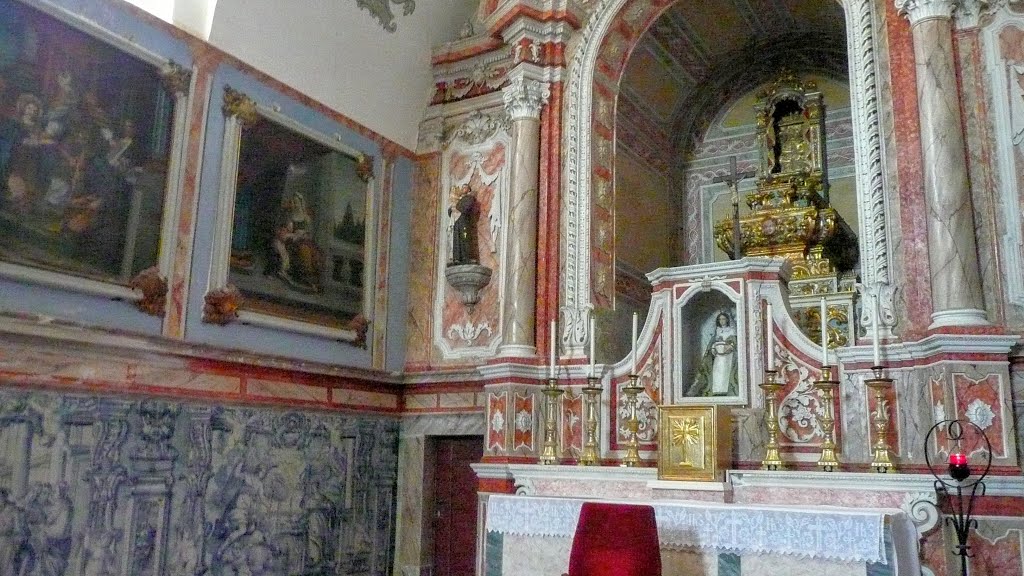 Iglesia de Nuestra Señora de los Remedios en Castro Verde by Ricardo Pérez