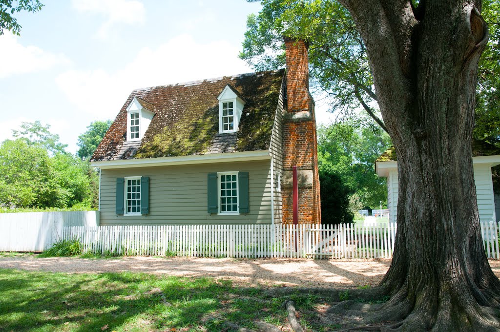 Williamsburg, VA, USA by Thoralf Schade