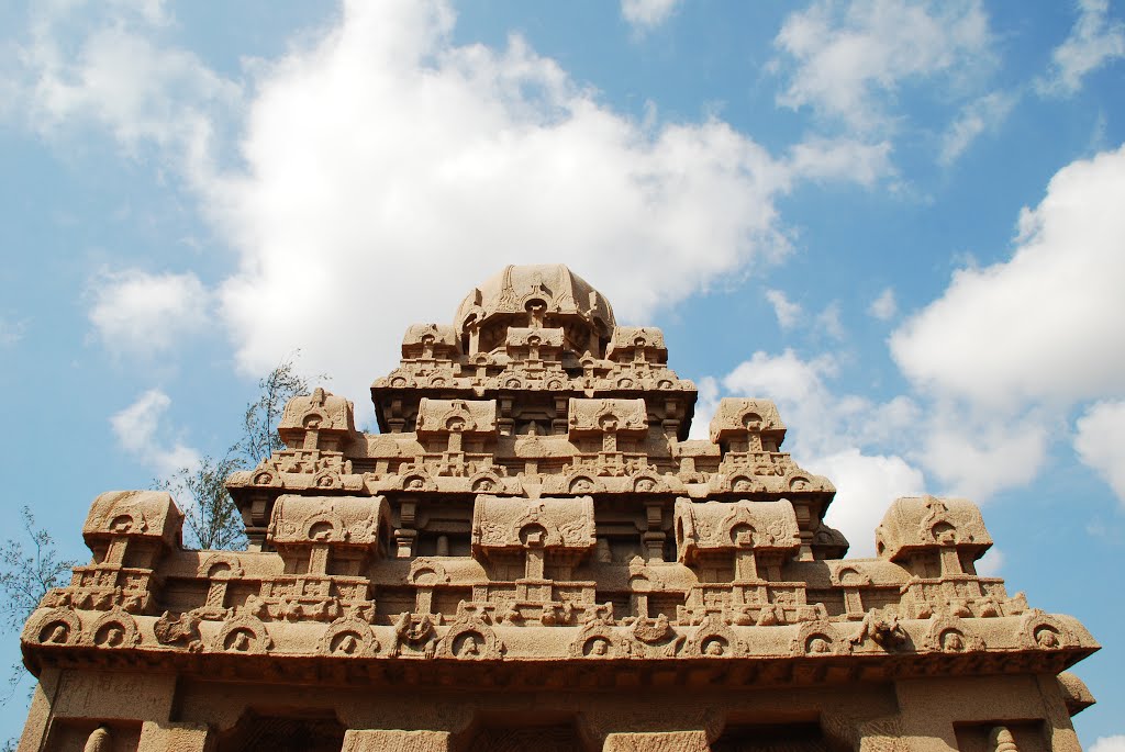 Pancha Rathas, Mahabalipuram, Tamil Nadu, India by Shuichi Ono