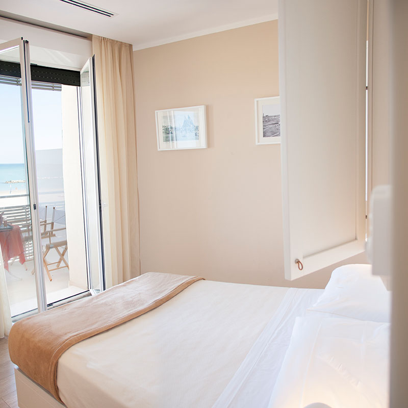 47841 Cattolica, Province of Rimini, Italy by Hotel Bristol - Catt…