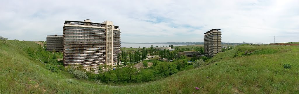 Suvorovs'kyi district, Odessa, Odessa Oblast, Ukraine by Sergei Leshchinsky