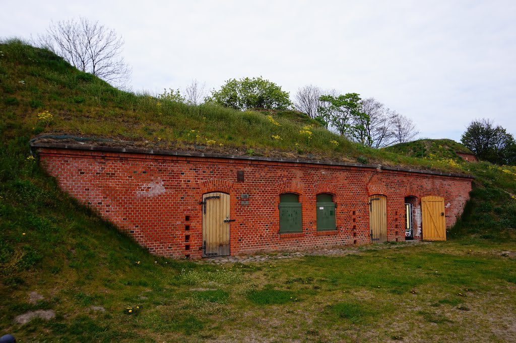 Fort Grodzisko. Laboratorium amunicyjne 4 (1870) by Krzysztof Rakowski