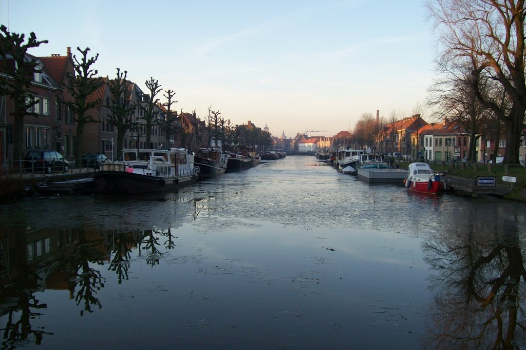 Canal desde el puente by Daniel Martínez Dumi…