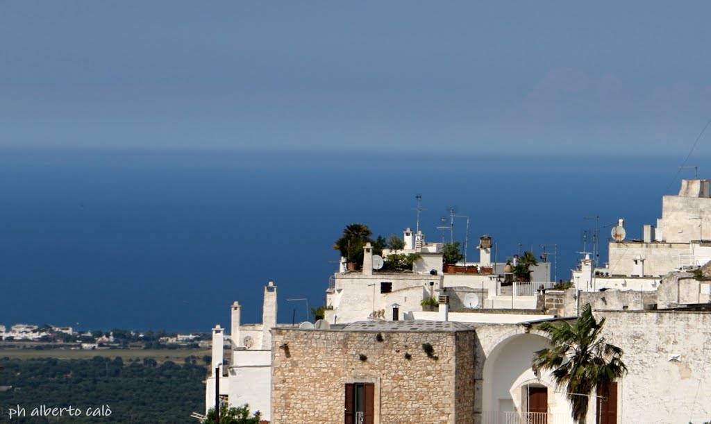 Ostuni la città bianca by alberto calo'