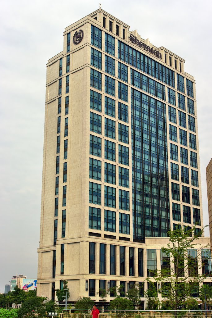 The Sheraton Hotel in Changde by Manfred Schneider