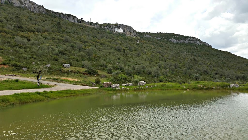 LAGOA DOS POIOS by J.C.Nunes