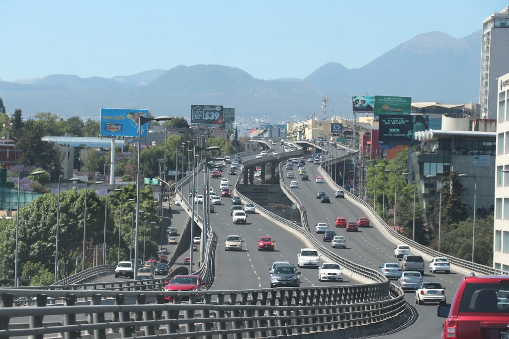 LB - Active highway by Luis O. Boettner