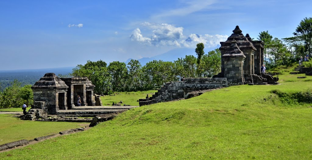 Ratu Boko Pintu - by DiBe by Dieter Behrens