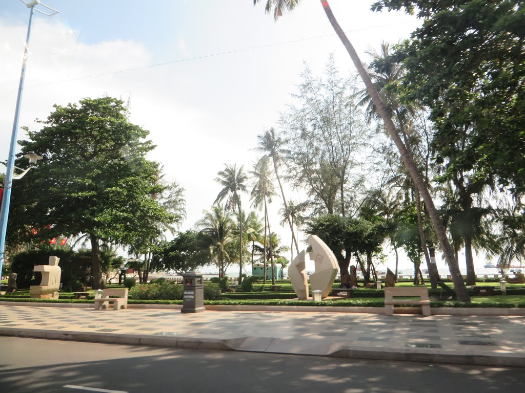 Mũi Né, Phan Thiet, Binh Thuan, Vietnam by Dần Lê