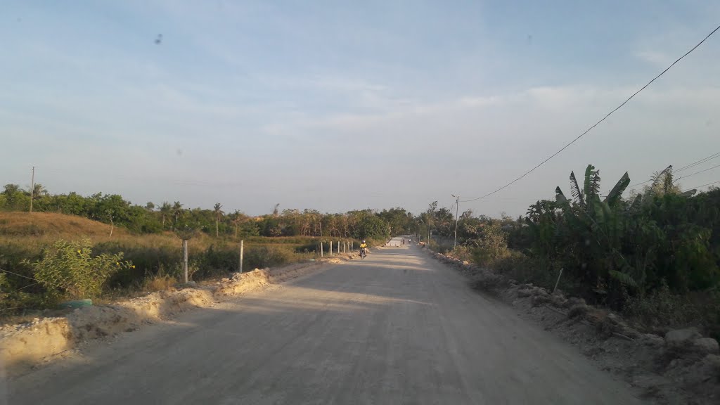 Roads - Pajo, Daanbantayan, Cebu, Philippines by Drew R