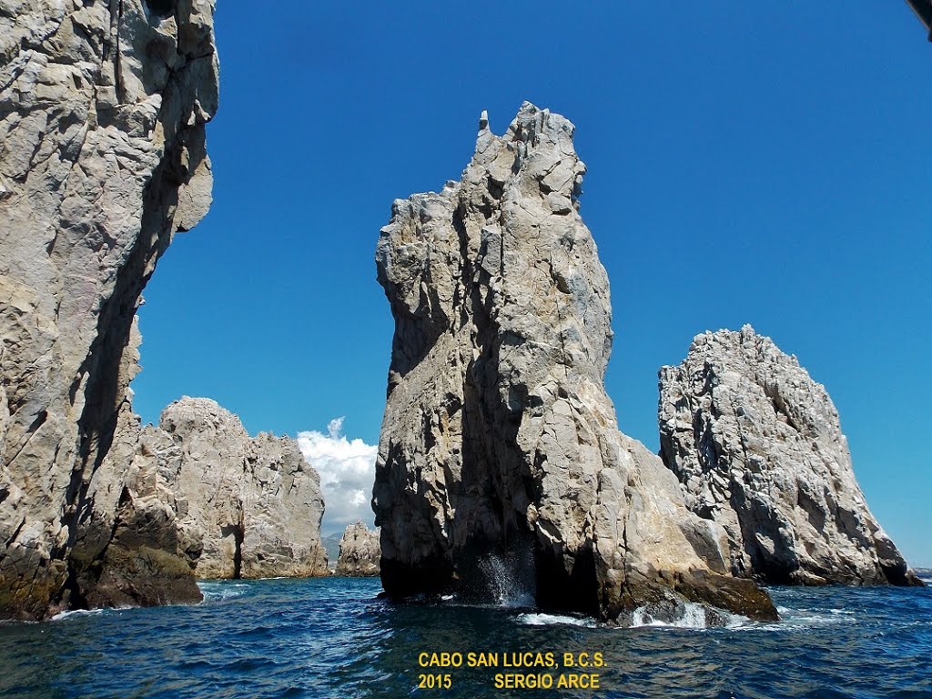 DESDE EL OCEÁNO PACÍFICO, CABO SAN LUCAS, B.C.S. 2015 by Sergio Arce