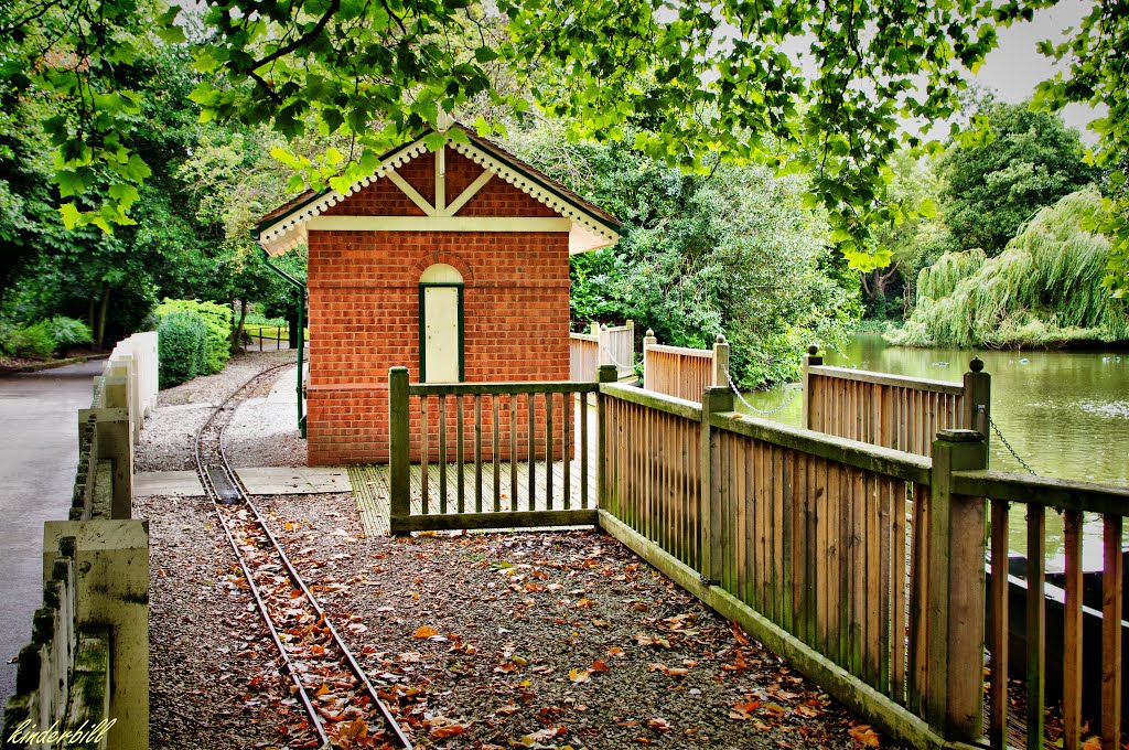 "Queens Park" Chesterfield. Derbyshire. sept 2013 by kinderbill  / Bill  …