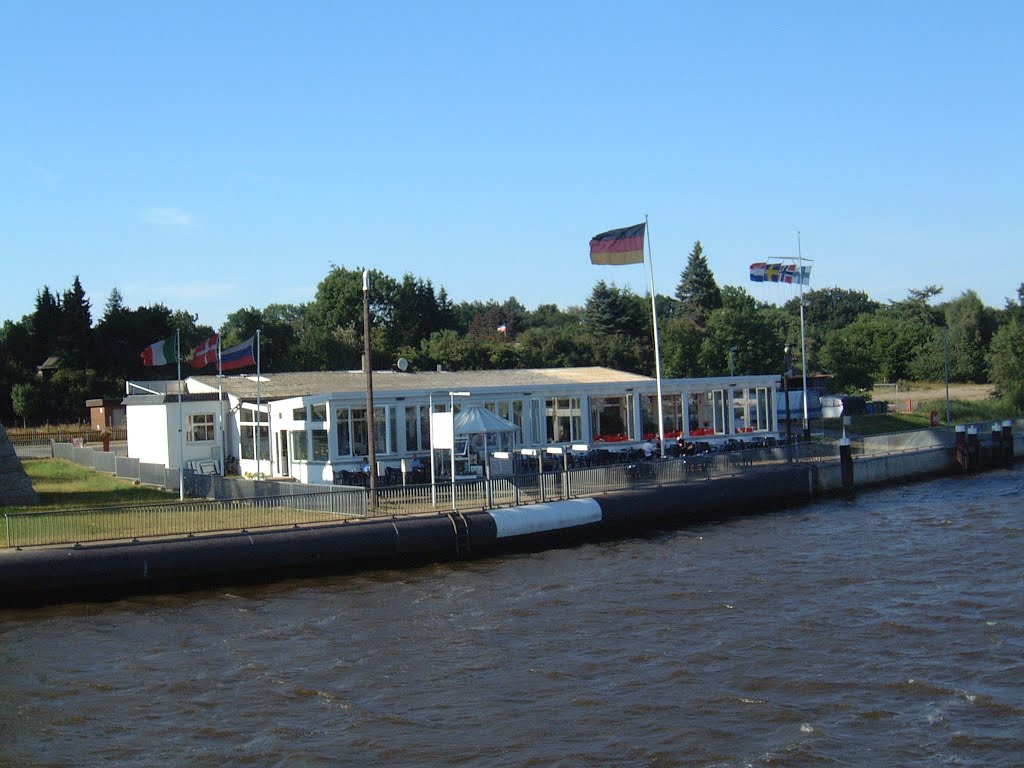 Rendsburg Schiffsbegrüßungsanlage by Höllenhund