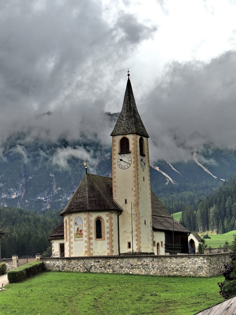 Chiesa di San Vito, BRAIES by Saverio Panichi