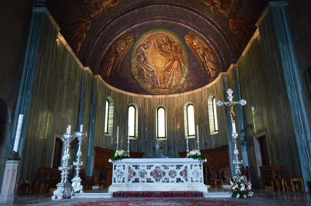 Altare della Cattedrale di San Giusto by Geo S