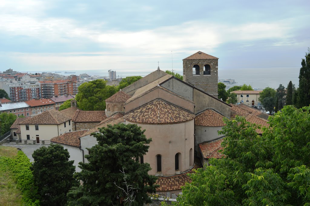 Cattedrale di San Giusto dal castello by Geo S