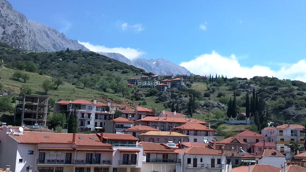 Arachova, Greece by devanand subbaraj