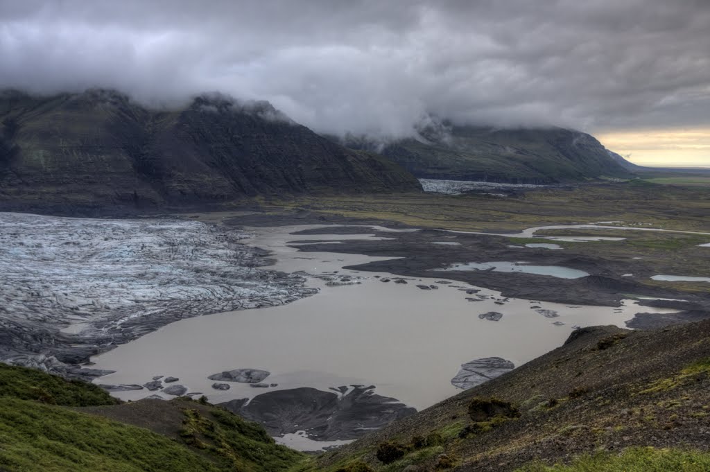 Vatnajokull Glacier by adam_sz