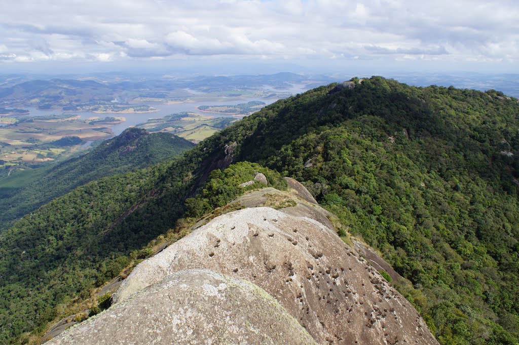 Serra do Pico do Lopo - Extrema - MG by Andre Pimentel