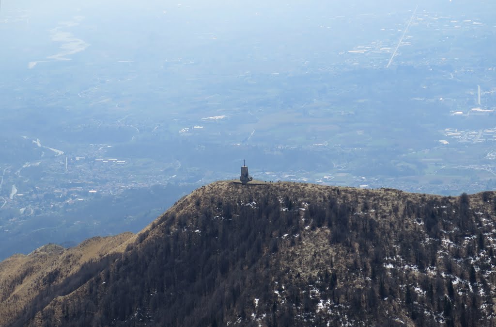 Vista sulla Chiesa del Cuarnan by Mario Trieste