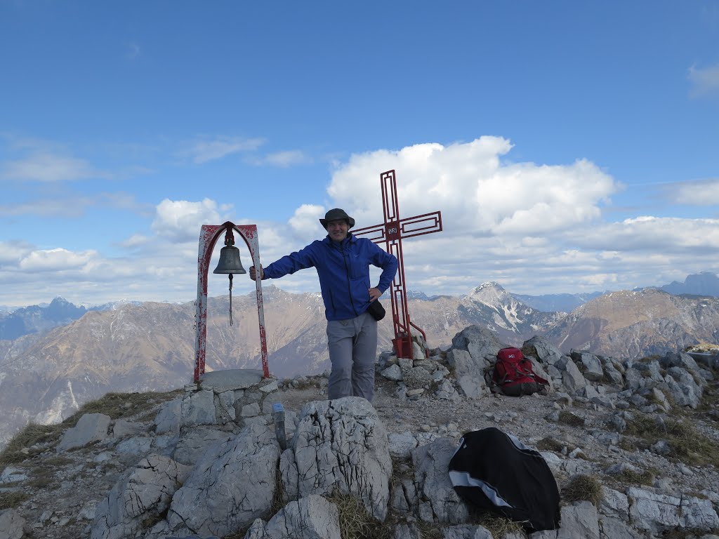 La cima del Monte Chiampons 1709m by Mario Trieste