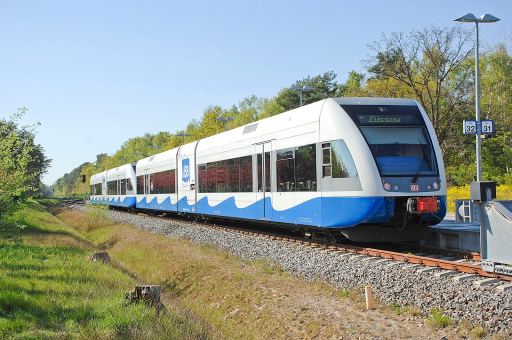 Usedomer Bäder Bahn in Świnoujście by Hans Christian David…