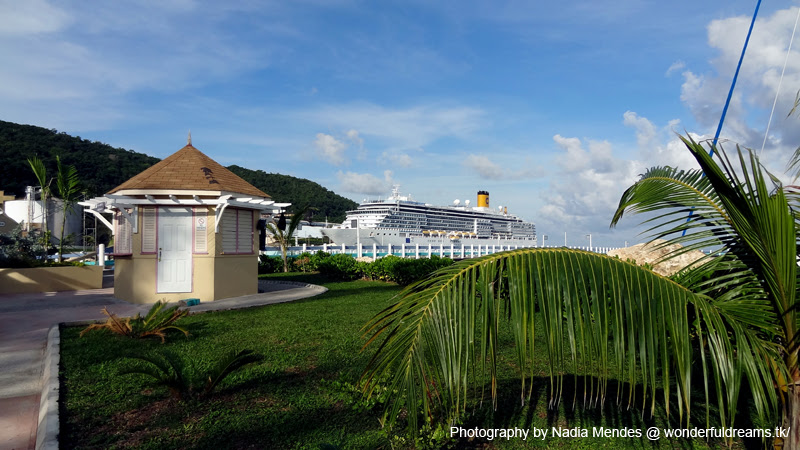 Ocho Rios Bay Beach by PartilhadeViagens