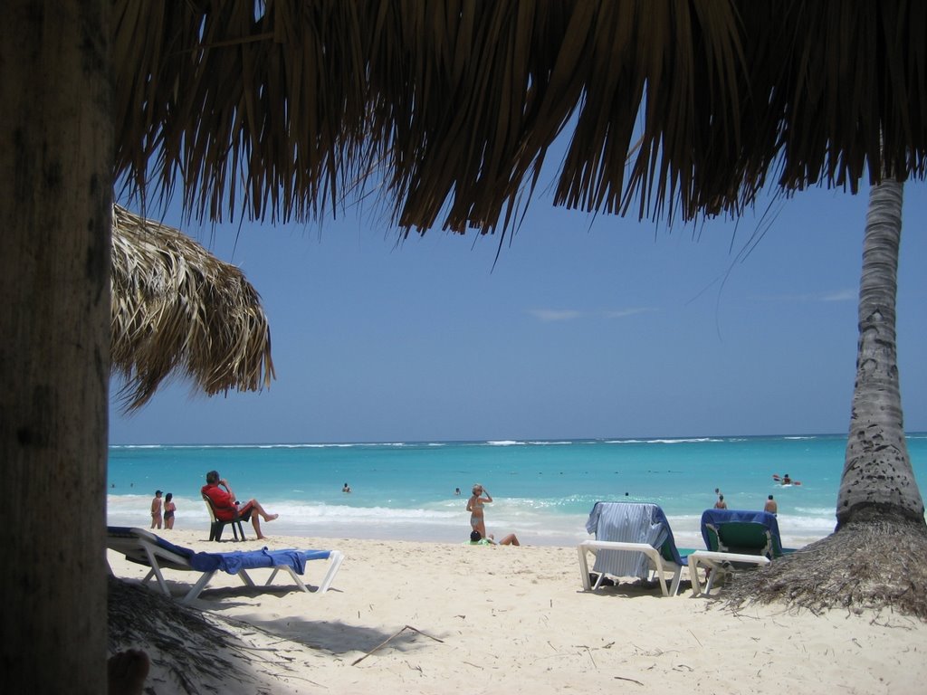 Great beach at Grand Palladium Bavaro by Muehlenmann111