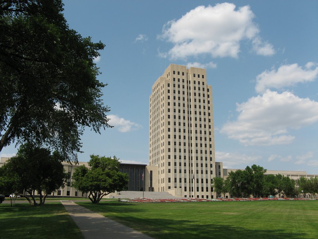 North Dakota State Capitol by htabor