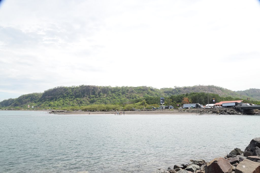 Provincia de Puntarenas, Espíritu Santo, Costa Rica by Derek Haden