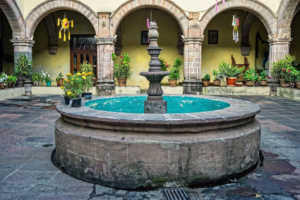 Fuente, Convento franciscano, Tlalpujahua. by luiselruco