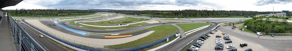 Hockenheimring by Katweasle