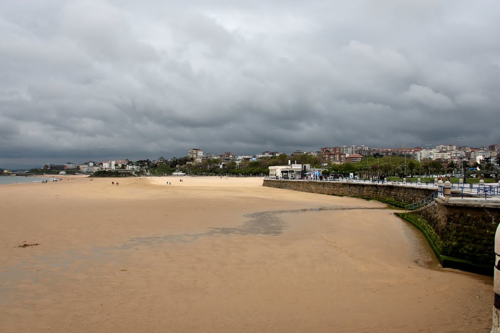 Santander, Cantabria, Spain by GUILLERMO ORTEGA