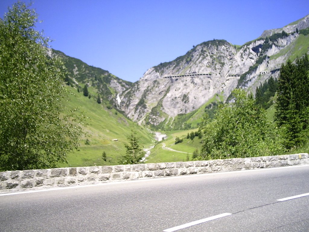 Arlberg Passstraße by hackltom