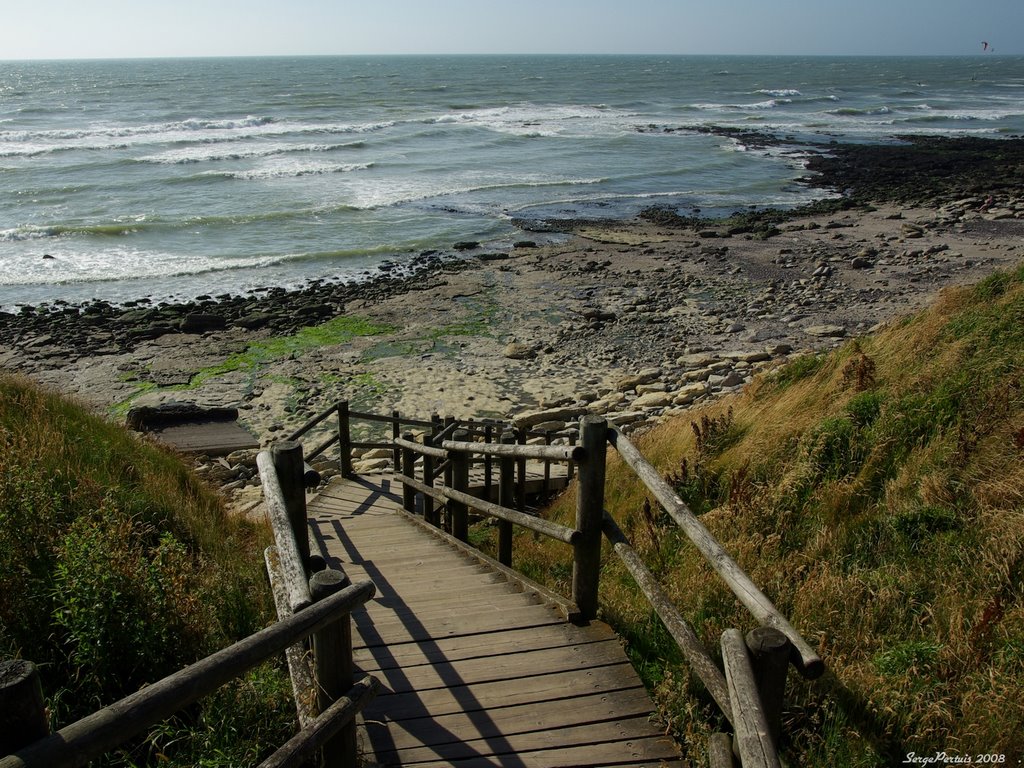 Acces plage by Serge Pertuis