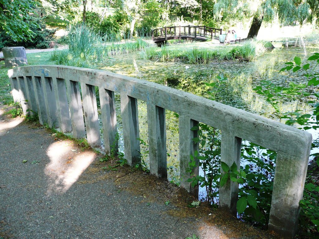 Népház mögötti park by Reni & Krisz