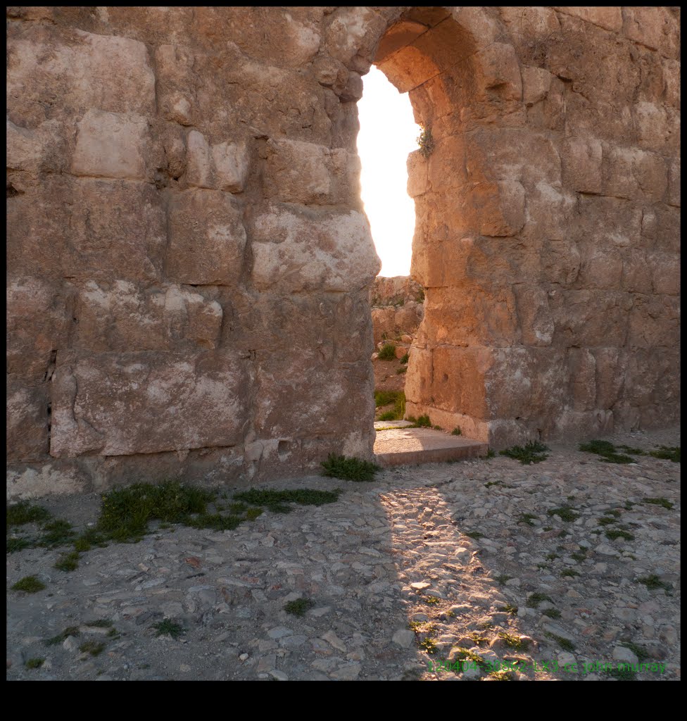 Jabal Al Qala'a, Amman, Jordan by hopeless128