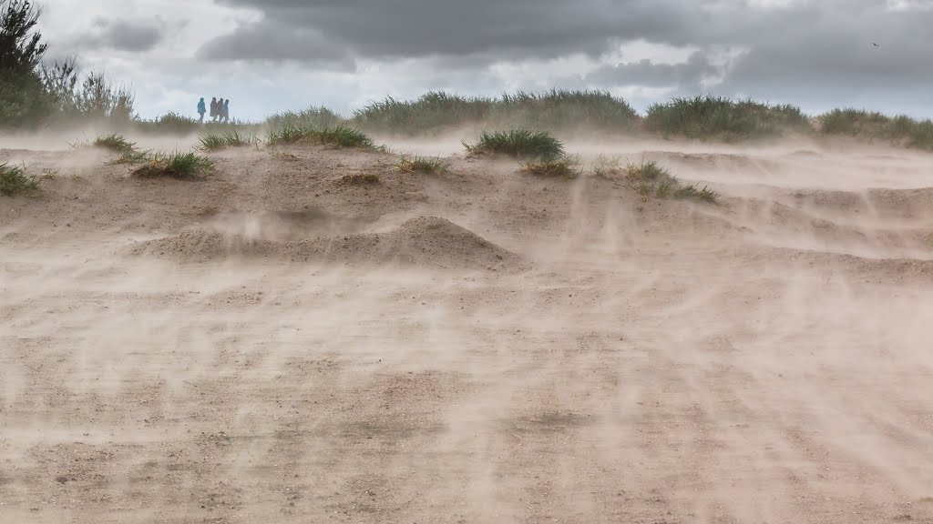 Wind- Sandspiele am Strand Norddeich, 2016_05_R&M by mrsiko