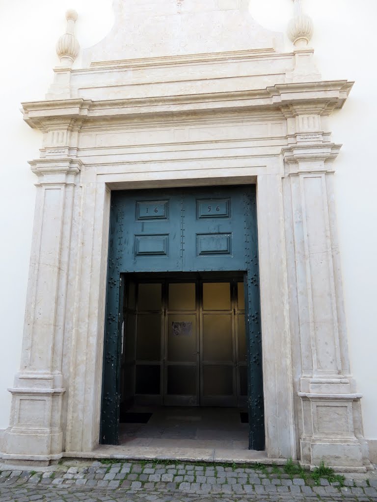 Lisboa - Igreja Nª Srª da Porta do Céu, Telheiras, 2016Fev by Luís Boléo