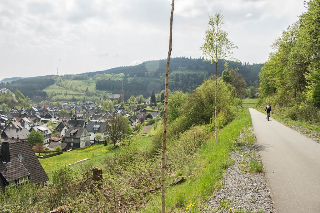 Sicht auf Züschen, von der Radstraße by HSK-ler