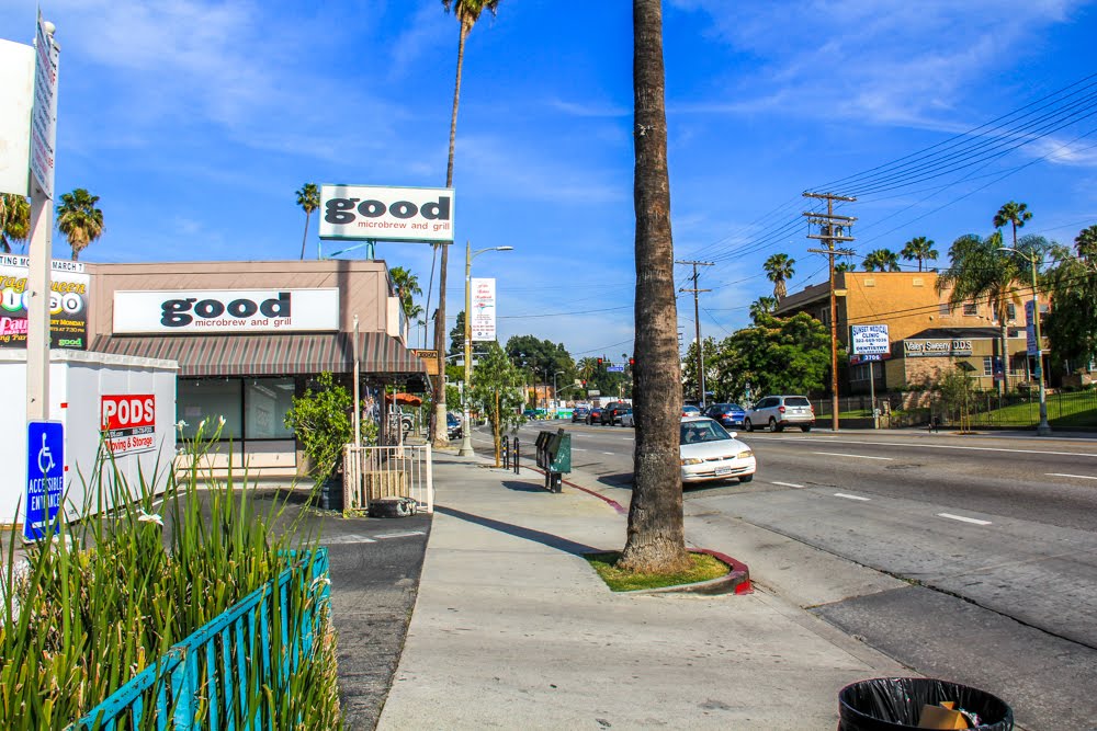 Sunset Blvd. (Sunset Junction) in Silver Lake, Los Angeles, California by Michael Jiroch