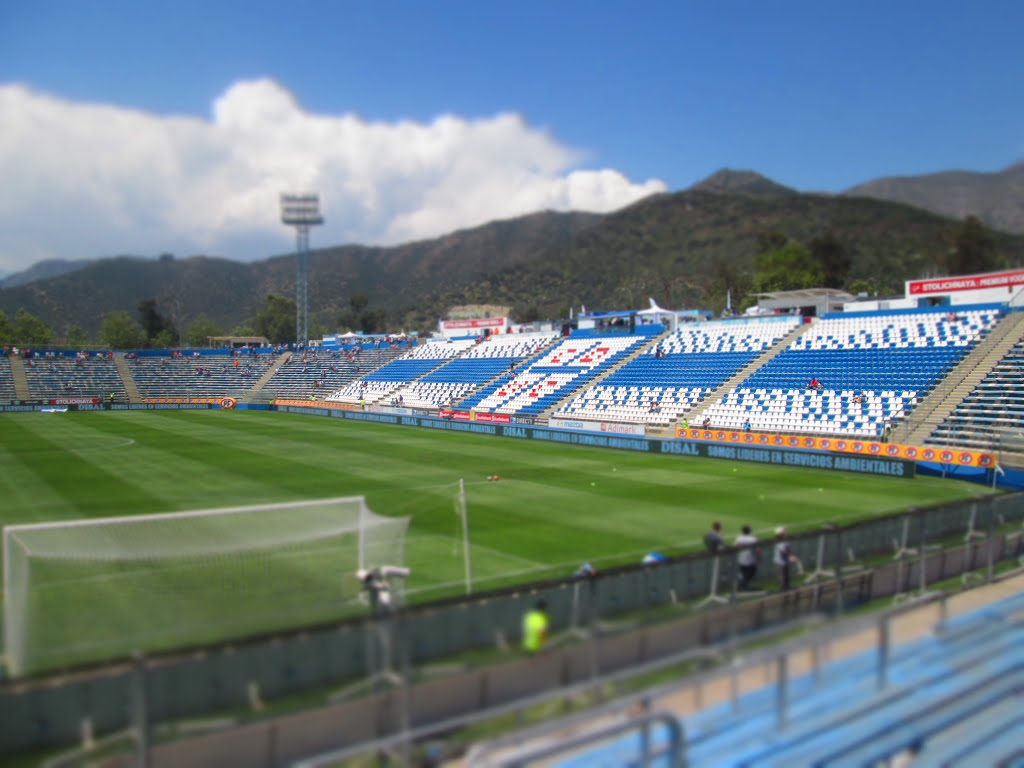 Estadio San Carlos de Apoquindo by Manuel Soto Alonso