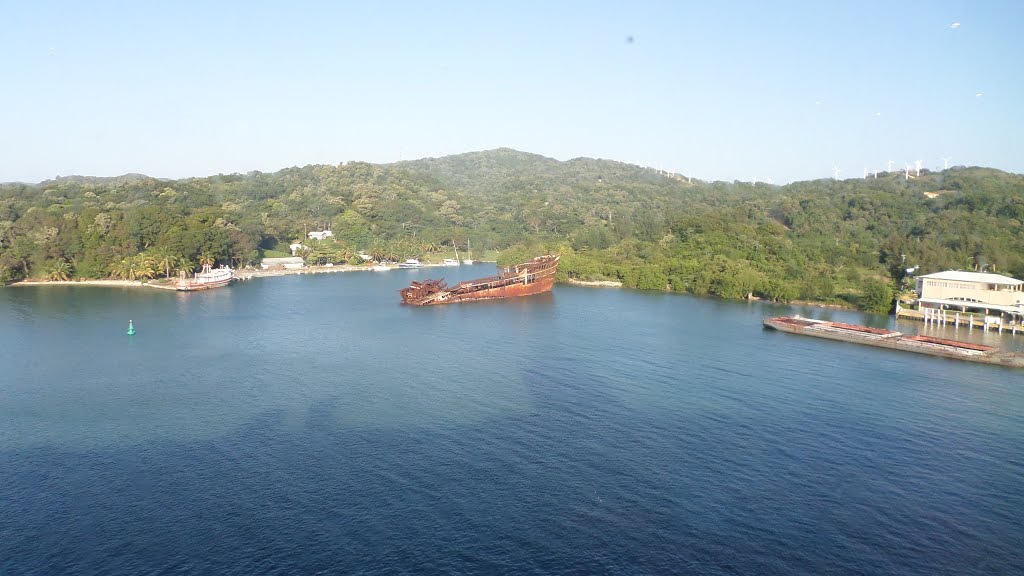 Roatán, Islas de la Bahía, Honduras, 2016 by Predador