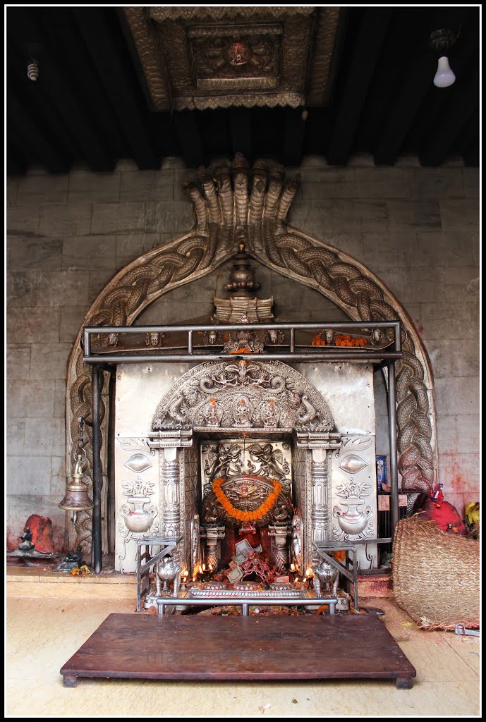 Bangala Mukhi by Manandhar AG