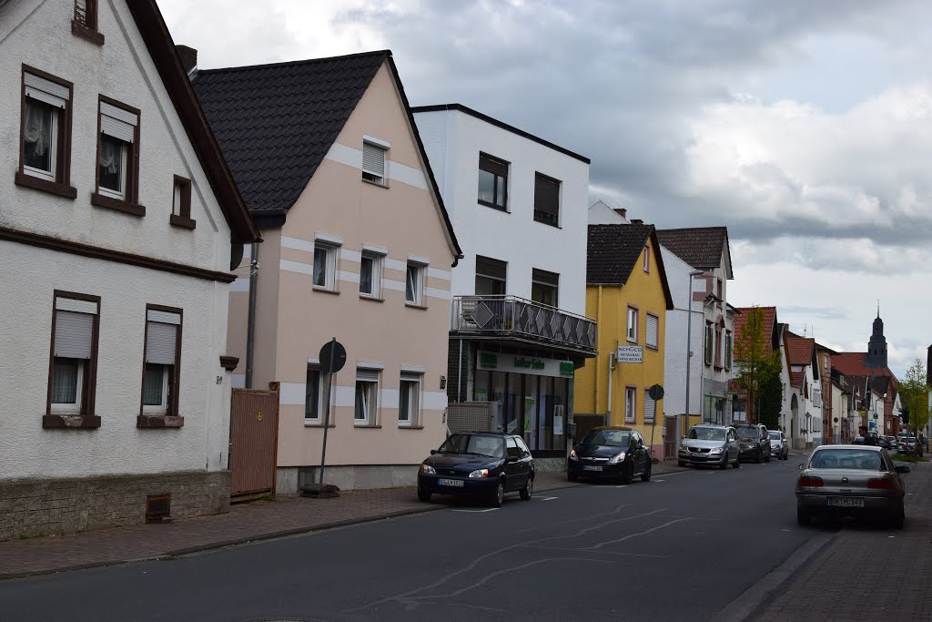 Friedrich-Ebert-Straße, Crumstadt, 64560 Riedstadt, Hessen, Deutschland by campari0819