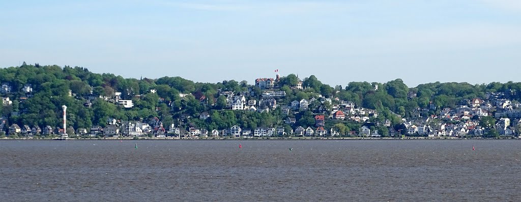 Blankenese-Panorama by picotuna