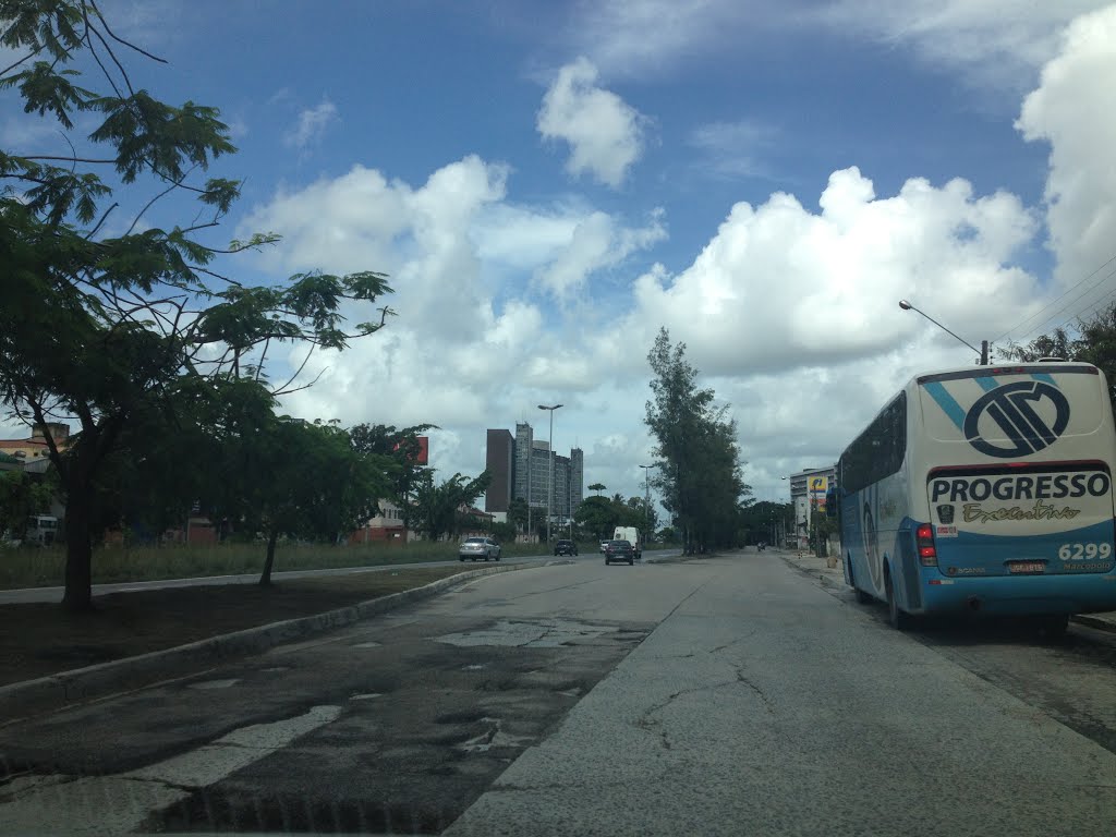 Várzea, Recife - State of Pernambuco, Brazil by luizamaciel